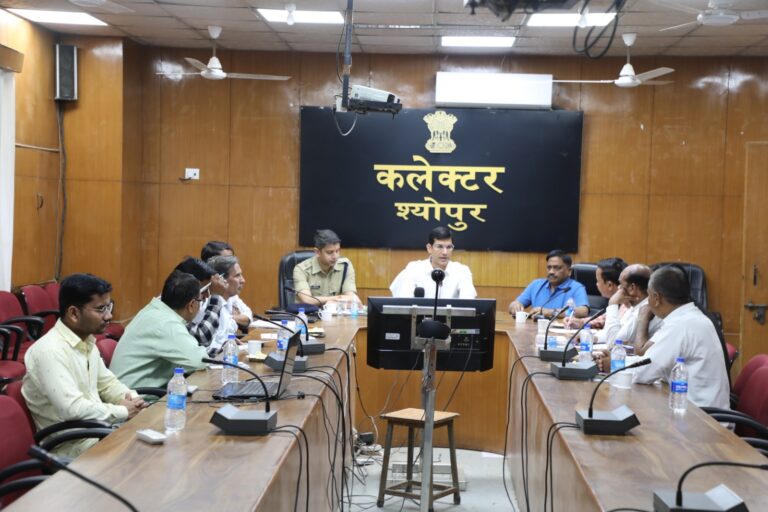 पेम्पलेट/पोस्टर पर मुद्रक तथा प्रकाशक का नाम अंकित होना अनिवार्य प्रिंटिंग प्रेस संचालकों की बैठक आयोजित