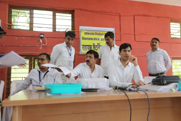 लोकसभा निर्वाचन- 2024 अंतर्गत श्योपुर जिले में मतगणना संपन्न श्योपुर एवं विजयपुर विधानसभा क्षेत्र में भाजपा के अभ्यर्थी को बढत