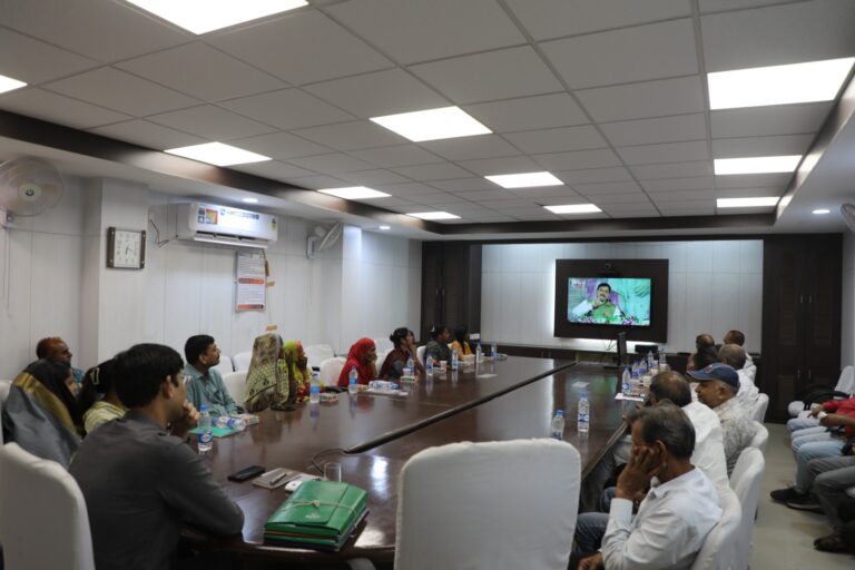 मुख्यमंत्री जी द्वारा लाडली बहना योजना एवं किसान कल्याण योजना की राशि का अंतरण श्योपुर जिले की 01 लाख 11 हजार 60 बहनाओं को मिली राशि