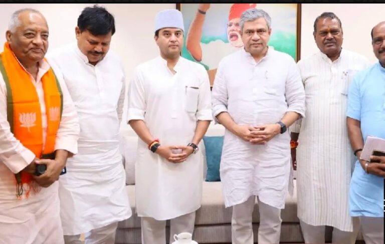 केंद्रीय मंत्री ज्योतिरादित्य सिंधिया ने झांसी-शिवपुरी और श्योपुर पर नई रेलवे की लाइन की मांग, तीन राज्य जुड सकते है