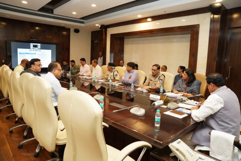 बाढ़ नियंत्रण कक्ष 24 घंटे कार्य करें, बांधों के गेट खुलने पर ग्रामीणों को करें सूचित रू मुख्यमंत्री डॉ. यादव