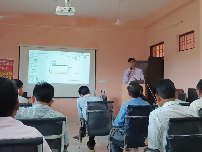 बुनियादी कौशल के संबध में समीक्षा बैठक आयोजित लक्ष्य से कम विजिट करने वाले जन शिक्षको को नोटिस जारी करने के निर्देश