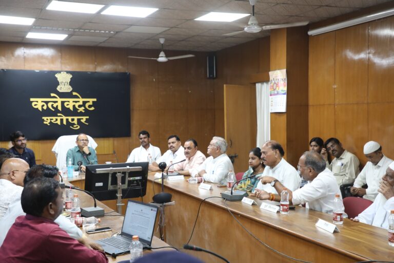 आगामी त्यौहारों को लेकर श्योपुर में शांति समिति की बैठक सम्पन्न