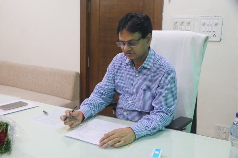 सुरेश कुमार ने संभाला चम्बल संभाग आयुक्त का कार्यभार