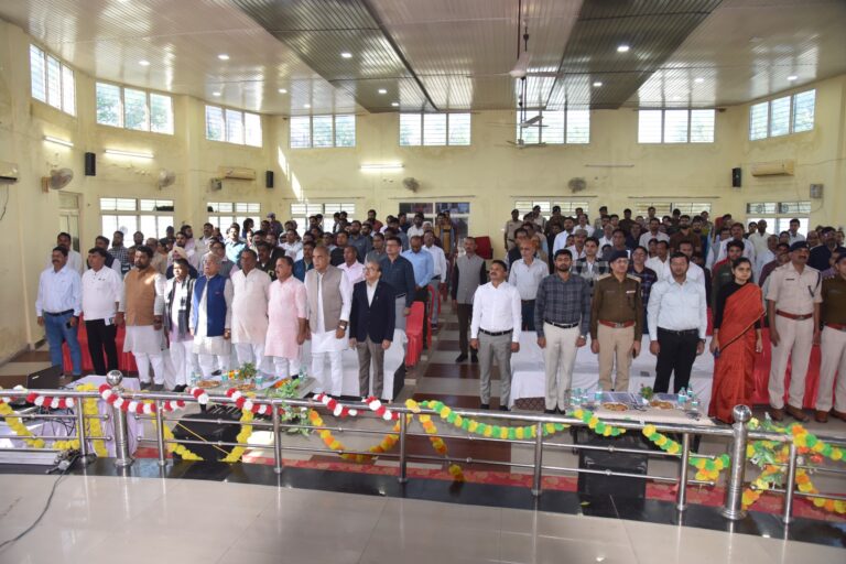 वंदे मातरम” के 150 वर्ष का हुआ भव्य स्मरणोत्सव श्योपुर में हुआ सामूहिक गायन, स्वदेशी अपनाने की ली शपथ