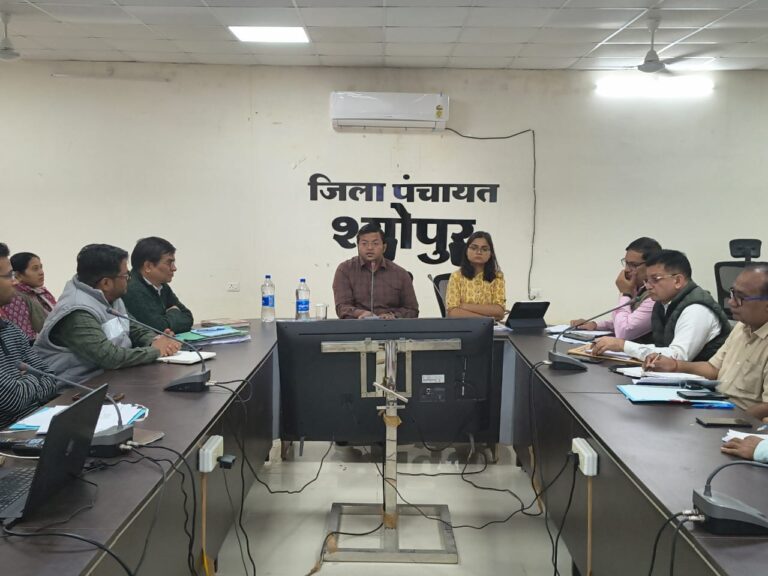 मैन्यू अनुसार भोजन नहीं देने वाले समूहों पर कलेक्टर सख्त — तत्काल हटाने के निर्देश, निष्क्रिय सीएसी भी होंगे बाहर