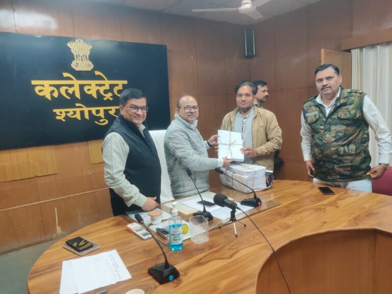 श्योपुर में मतदाता सूची का अंतिम प्रकाशन, स्टैंडिंग कमेटी की बैठक आयोजित पंचायतों में सदस्यों के 149 पद रिक्त, जल्द होगा उप-चुनाव