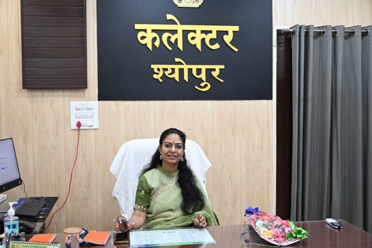 श्योपुर को मिली नई कलेक्टर: शीला दाहिमा ने संभाला पदभार, अधिकारियों ने किया स्वागत
