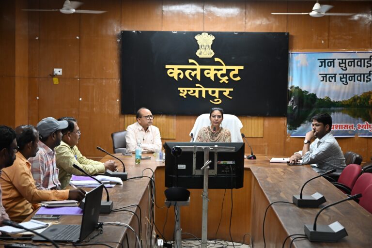 कलेक्टर का क्लीन सिटी अलर्ट: नालों की सफाई का पूरा शेड्यूल बनाओ, बारिश से पहले एक्शन तेज