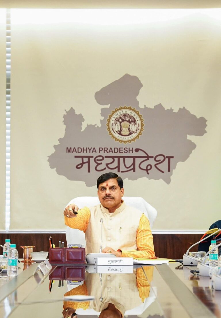 मुख्यमंत्री मोहन यादव ने एक क्लिक में बांटी 203.56 करोड़ की पेंशन राशि, श्योपुर के 21 हजार से अधिक हितग्राहियों को मिला लाभ