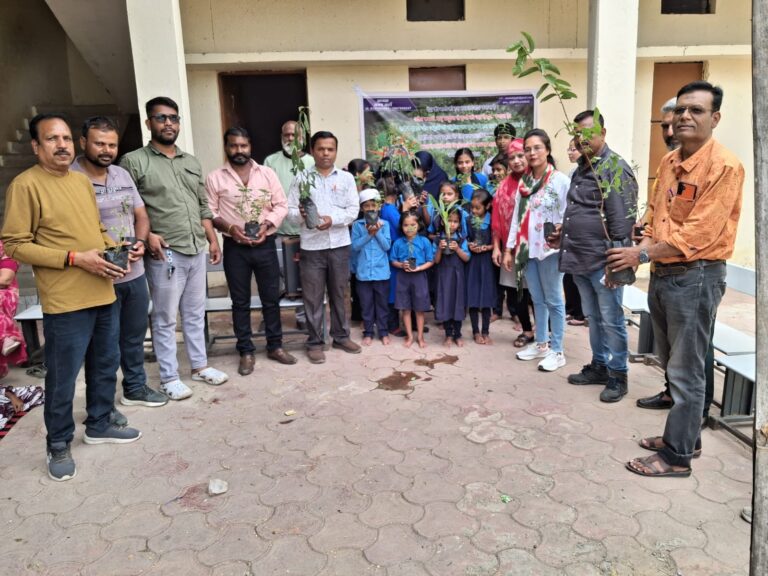 एक पेड़ धरती मां के नाम”: भोपाल में आरंभ पथ वेलफेयर सोसायटी ने भरी हुंकार, पर्यावरण के साथ बेजुबान जीवों की सुरक्षा का लिया संकल्प