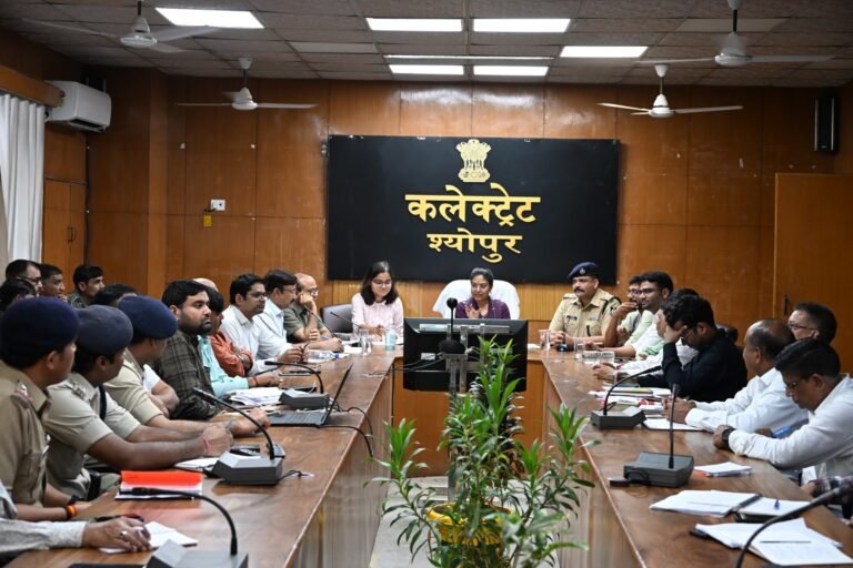 स्वतंत्रता दिवस की तैयारियों पर कलेक्टर शीला दाहिमा ने कसी कमर, 15 अगस्त को वीर सावरकर स्टेडियम में होगा भव्य मुख्य समारोह