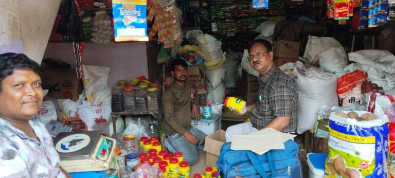 श्योपुर में घी के नाम पर खेल? दो दुकानों से लिए नमूने, 143 पैक जब्त; जांच रिपोर्ट पर होगी कार्रवाई