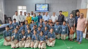 सांदीपनि विद्यालय श्योपुर में स्कूटी और ID कार्ड वितरण कार्यक्रम