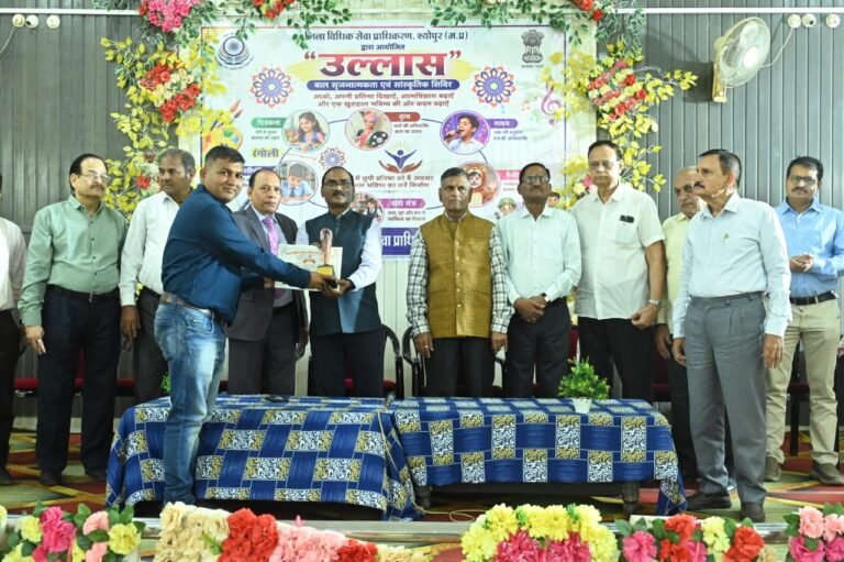 न्यायाधीशों, अधिवक्ताओं और कर्मचारियों ने मंच पर बिखेरे हुनर के रंग, ‘उल्लास: एक अभिनव प्रयोग’ का भव्य समापन